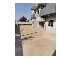 Arrenda-se linda casa tp2 na MATOLA MALHAMPSENE 4°POSTE num Condomínio calmo e seguro.