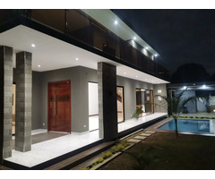 Vende-se luxuosa casa tp4 nova na Matola N4 bairro do Mussumbuluco( Novare) a 800m da estrada