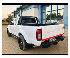 Nissan Hardbody Diesel - 3