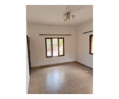 Arrenda-se linda casa tp2 na matola N4 Tricamo no condomínio seguro e calmo.