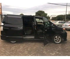 Toyota Voxy - 6