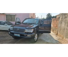 Toyota Land Cruiser VX Diesel - 2