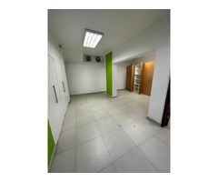 Arrenda-se loja sob loja no bairro central Av. Olof Palm - 3