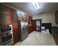 Arrenda-se Belíssima Moradia T5 na sommerschield II na escola portuguesa - 1