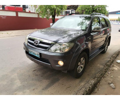 Toyota Fortuner Gasolina - 2