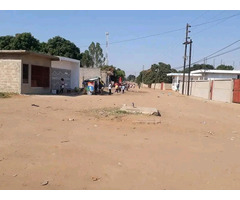 Casa t2 precaria num 40x40m em jonasse 1km da estrada.