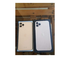 iPhone 11 Pro Max 256GB com caixa e acessórios