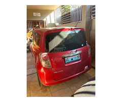 Vendo toyota ractis 1.3 - 5