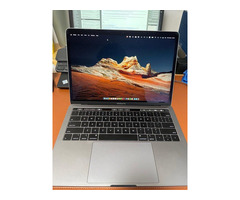 MacBook Pro novos fora da Caixa