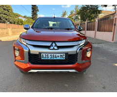 Mitsubishi Triton 4x4 - 6