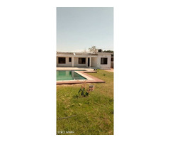 Vende se boa moradia tp3 com pescina bem localizada em Tchumene