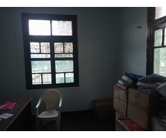 Arrenda-se escritório com 18m² no Bairro Central | Av. Ahmed Sekou Touré | Próximo da Ronil - 4
