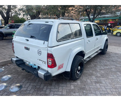 Isuzu D-TEQ 4x4 - 3