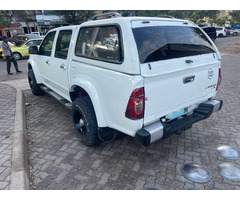 Isuzu D-TEQ 4x4 - 6
