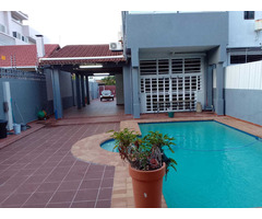Arrenda-se Luxuosa Moradia T4 na sommerschield 1 próximo ao parquinho