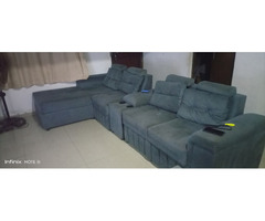 Vendo jogo de sofás de 6 lugares com junto com a cama - 2