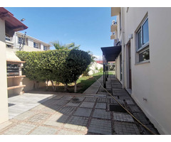 Arrendo luxuosa Moradia Na Sommerschield 2