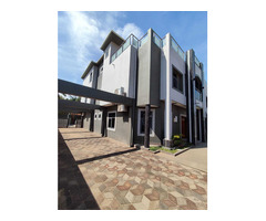 ARRENDA-SE MORADIA TRIPLEX T5 NO TRIUNFO PRÓXIMO AO COLÉGIO EDUCARE