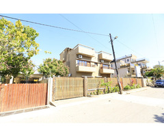 Vende-se vivenda T5 no Bairro Triunfo II - 1