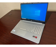 Laptop HP AMD Rysen5