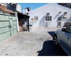 Vende-se vivenda T4 no Bairro Central - Pandora