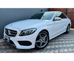 Vende-se Mercedes Benz C200 2015 recém chegado