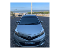 Vendo toyota vitzi
