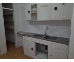 Arrenda-se apartamento T4 no edifício dos 33 andares - 2