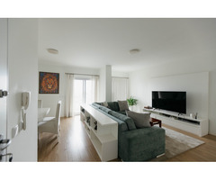 Arrenda-se Luxuoso Apartamento T2 mobilado no Golf Residence - 1