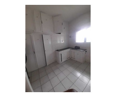 Vende-se espaçoso apartamento T2 no Bairro Central - 6