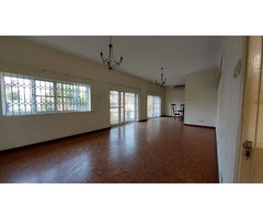 Vende-se moradia T6 na Av. Kenneth Kaunda - Sommerchield I - 2