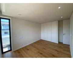 Arrenda-se Luxuosa Moradia T5 no triunfo novo - 4