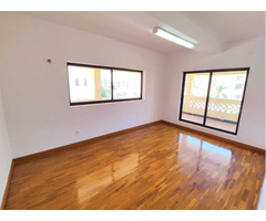 Arrendo moradia t12 na Sommershild - 2