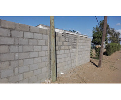 TERRENO A VENDA COM MURRO E OBRA INACABADA - 2