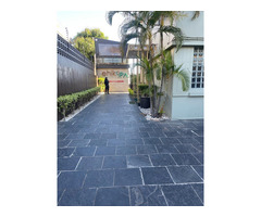 Vende-se magnífica moradia T6 na Polana Cimento - 3