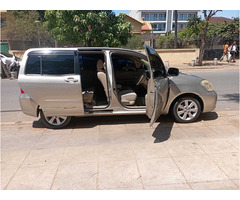 Toyota | Raum | 2004 | Automático | Gasolina | 1.5cc - 4