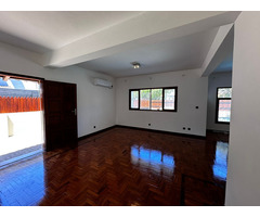 Arrenda-se super Moradia T5 na sommerschield II próximo a escola portuguesa - 3