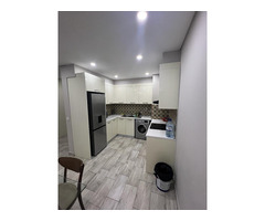 Arrenda-se luxuosa flat T2 mobilado na polana Plaza