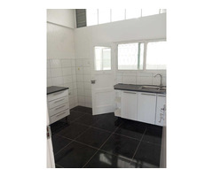 Arrenda-se um apartamento tipo 2 na mão tse tung esquina com a Julius nherere - 5