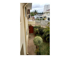 Arrenda-se belíssima moradia T3 duplex no condomínio vila sol