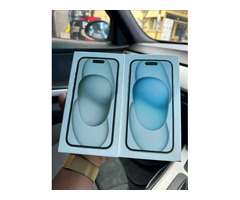iPhone 15 256GB ( Dual SIM ) selado