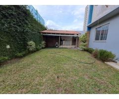 ARRENDA-SE super Moradia Duplex T3 no condomínio Golden Sainds