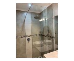 ARRENDA-SE luxuosa Moradia T4 no condomínio Tulipas