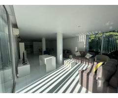 ARRENDA-SE luxuso apartamento T3 Mobilado no condomínio Miradouro - 2