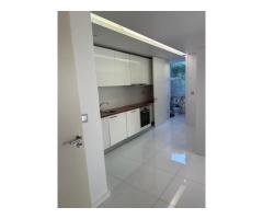 ARRENDA-SE luxuso apartamento T3 Mobilado no condomínio Miradouro - 3