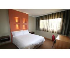 Arrenda-se luxuoso Apartamento T3 no edifício T1 mobilado no solar das acácias - 3