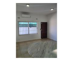 Arrenda-se Topissima Moradia T-2 placa no Bairro de Laulane - 1