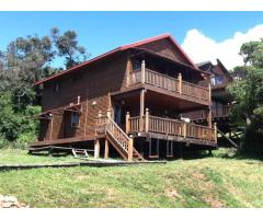 Vende-se casa da Praia T3 em frente ao mar na ponta do ouro