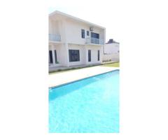 ARRENDA-SE Moradia Duplex T4 no Mapulene - 1