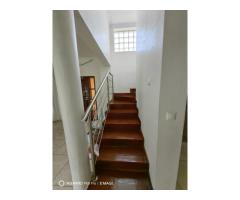 Arrenda se Moradia Duplex T3 No Condomínio Golden Sands - Triunfo - Av. Da Marginal - 4
